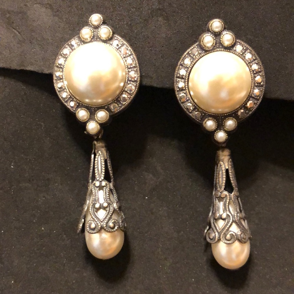 Vintage Pearl and Stone Filigree Clip-on Earrings